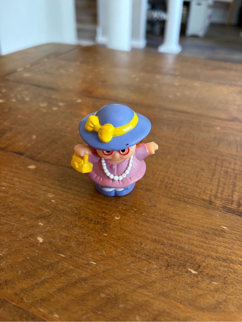 Fisher Price Little People Maggie hat and pearls as is